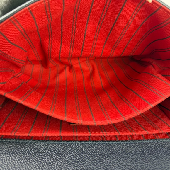 AUTHENTIC Louis Vuitton LV Pochette Metis Marine Rouge Navy Leather - Picture 10 of 16
